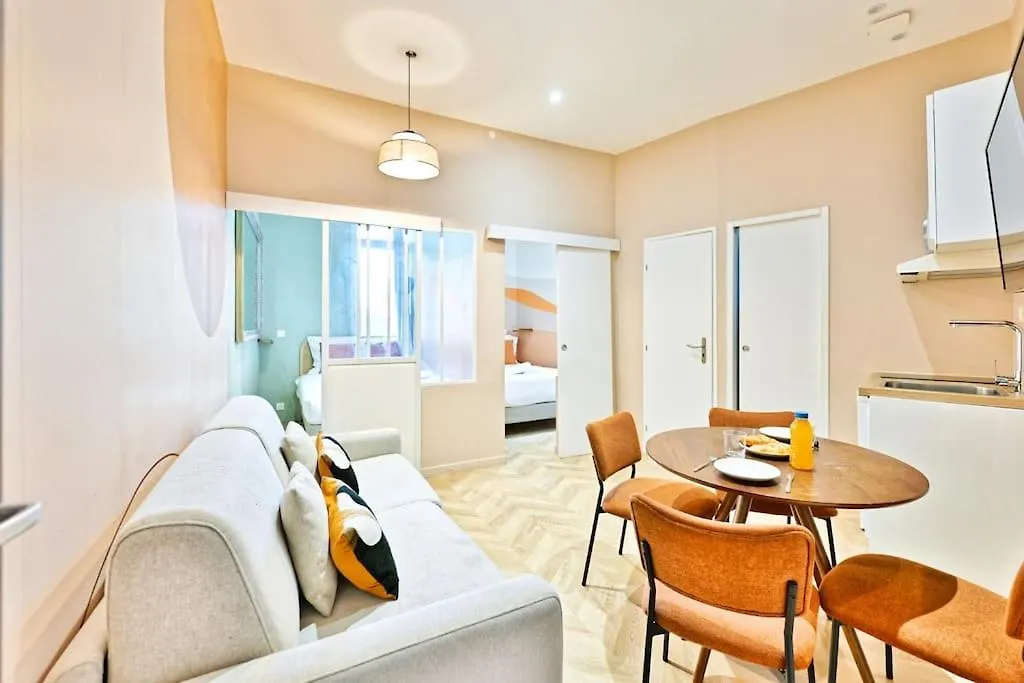 Appartement Avenue De Villiers - IV contacts