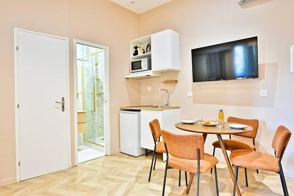 Appartement Avenue De Villiers - IV Paris France