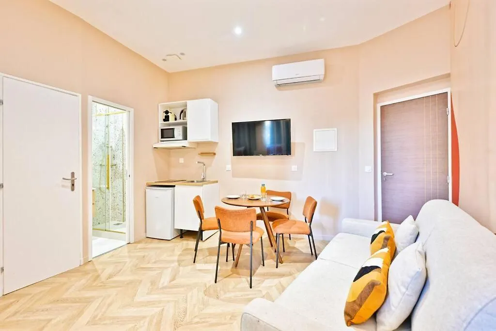 Appartement Avenue De Villiers - IV Paris Apartment